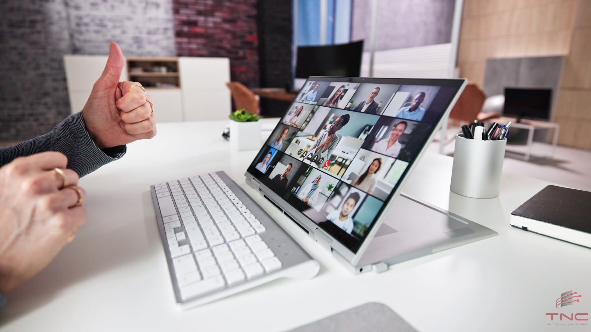 Virtual Assistants working